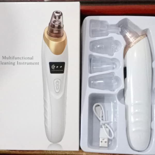 Level Blackhead Remover & Pore Vacuum – USB Facial Cleansing Device