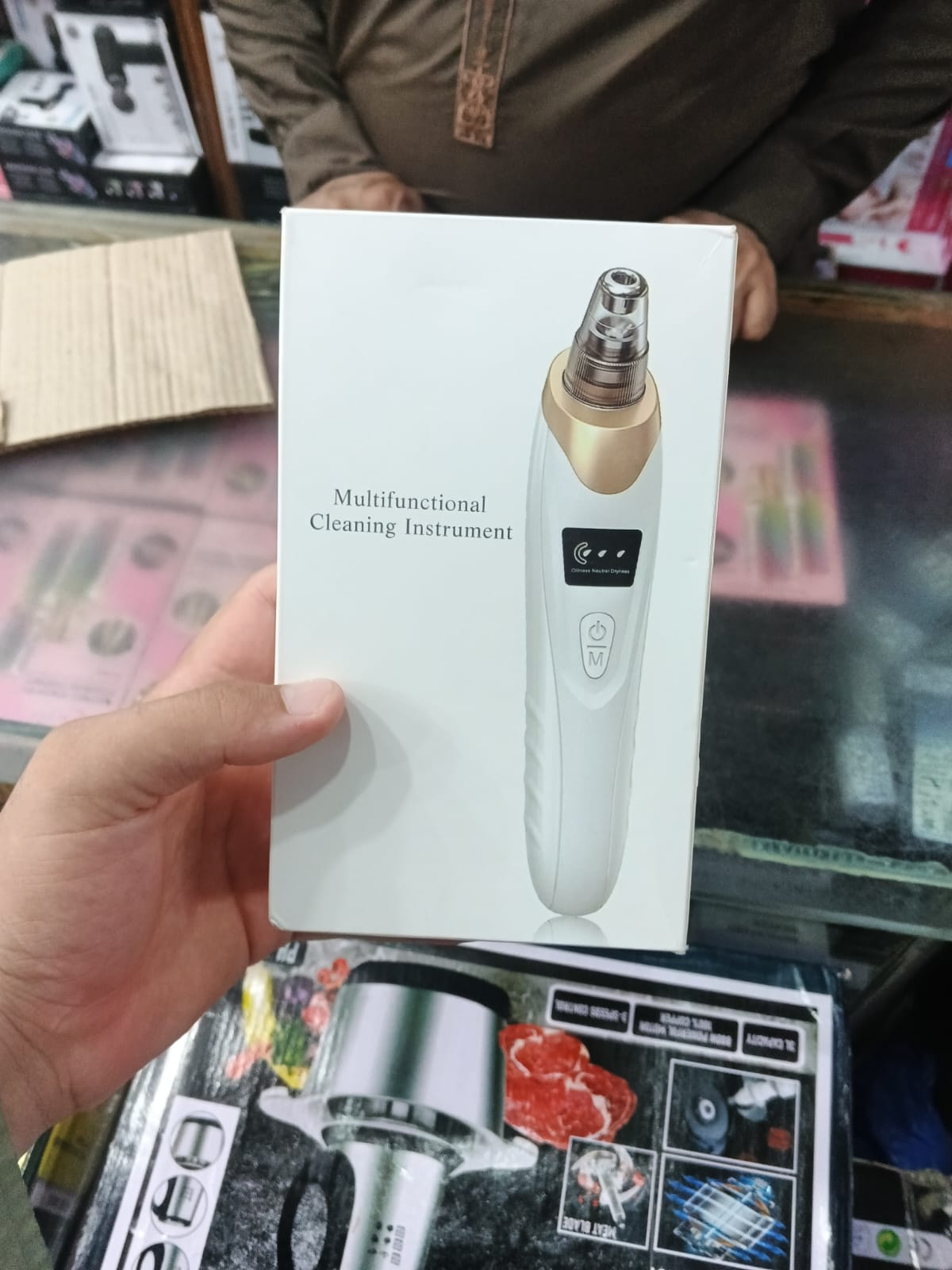 Level Blackhead Remover & Pore Vacuum – USB Facial Cleansing Device